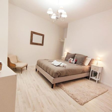 L'Echappee Belle - Terrasse 25M2 - Centre Ville - Lit Queen Size سانت كونتان المظهر الخارجي الصورة